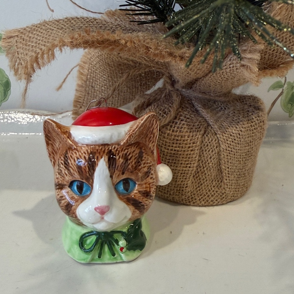 Vintage Tabby Cat Ceramic Christmas Ornament - Made in Japan